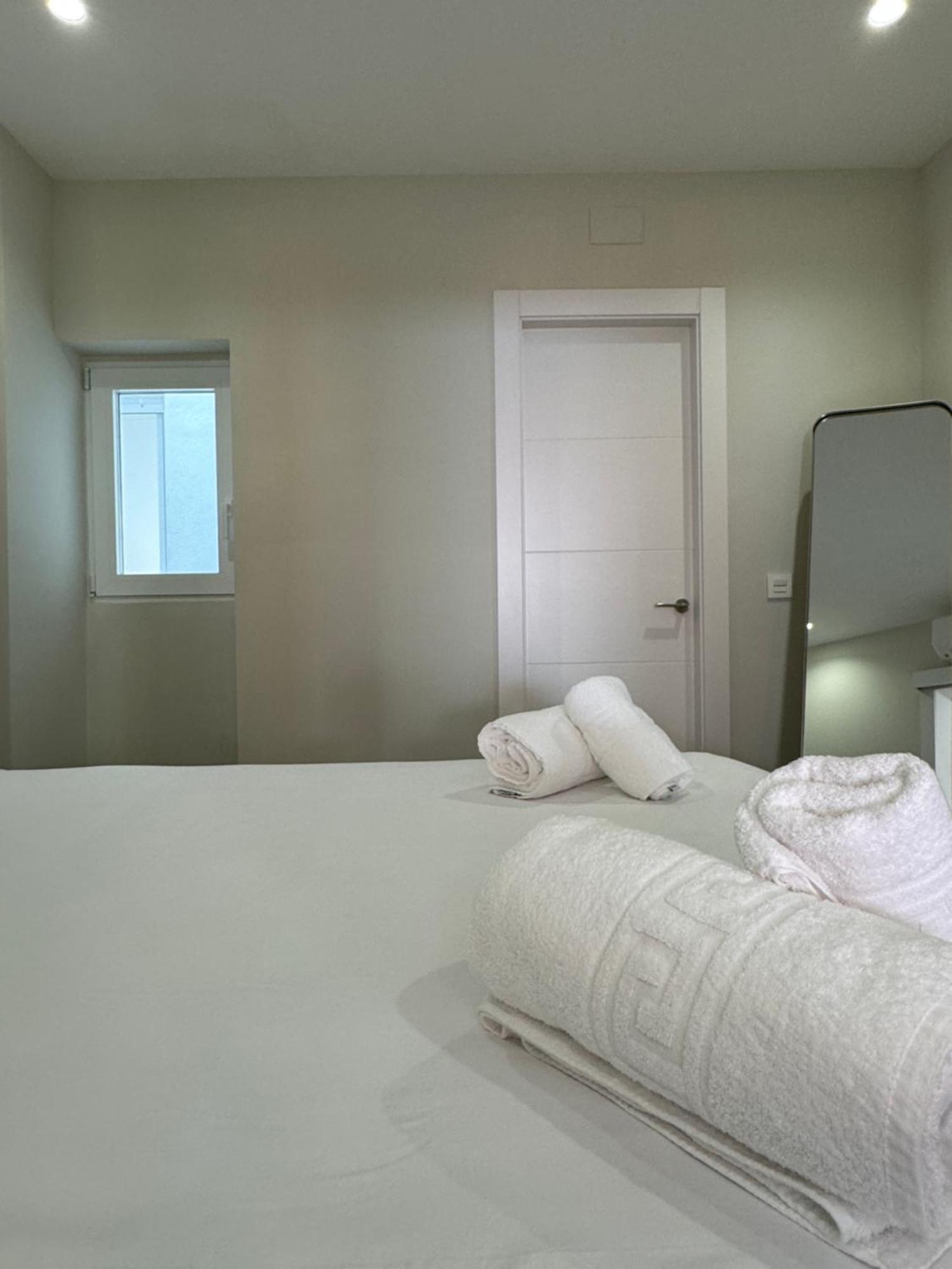 Navas Penthouse 301 By Florentia Homes Granada Bagian luar foto