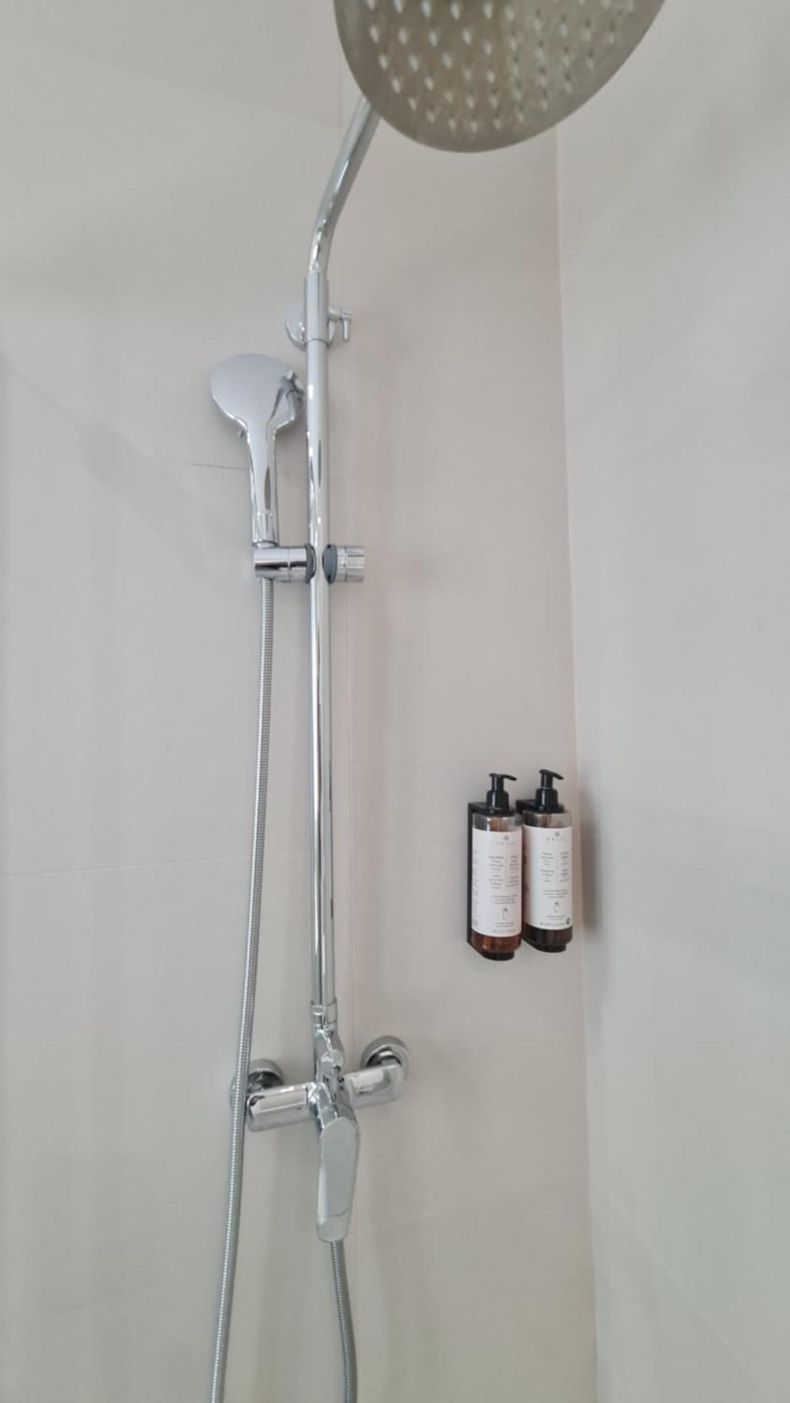 Navas Penthouse 301 By Florentia Homes Granada Bagian luar foto